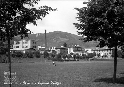 Giardino e cartiera: matrice per cartolina