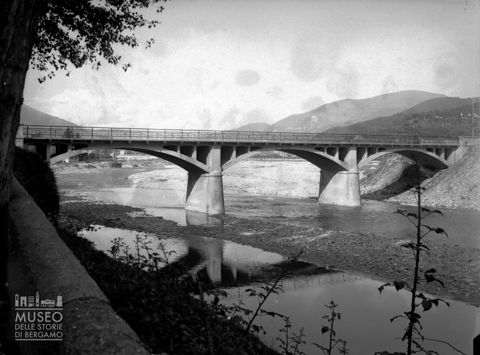 Ponte sul fiume Serio