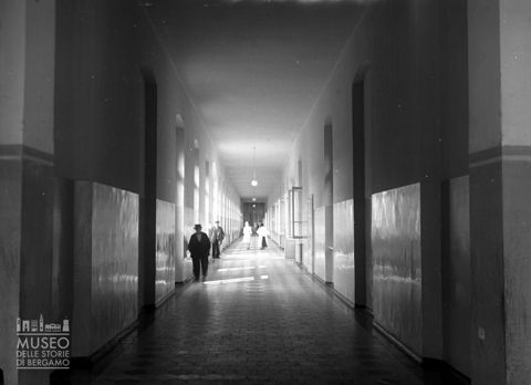 Ricovero della Clementina, corridoio