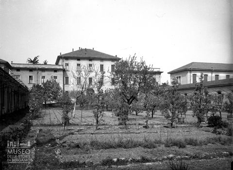 Ricovero della Clementina, giardino