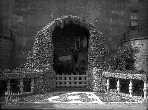 Ricovero della Clementina, cappella votiva