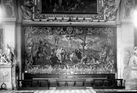 Basilica di Santa Maria Maggiore, Arazzo della Crocifissione