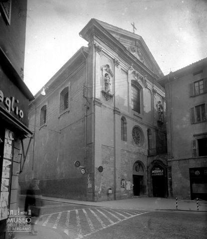 Ingresso della Chiesa di San Leonardo