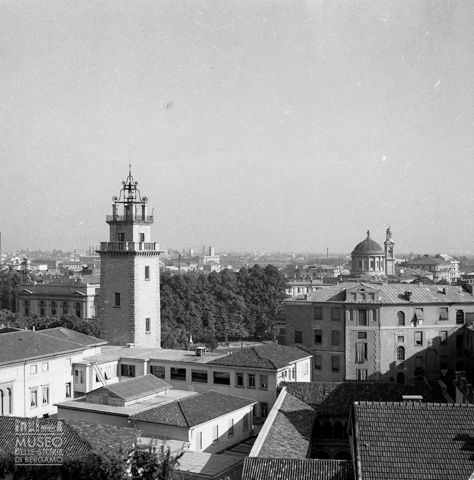 Veduta con Torre dei Caduti