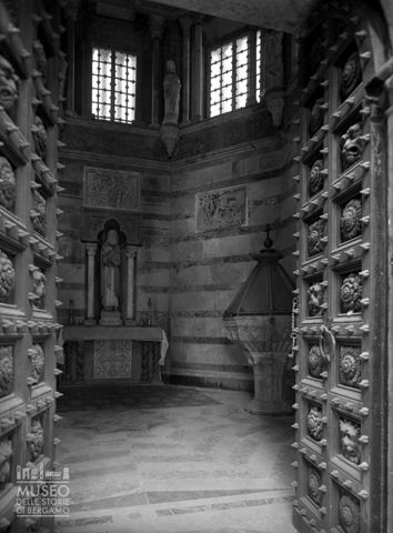 Battistero, scorcio dell'interno