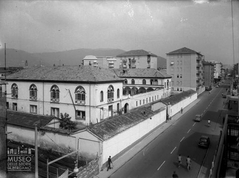 Panorama dall'alto di via Suardi