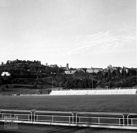 Campo Utili e veduta di Città Alta