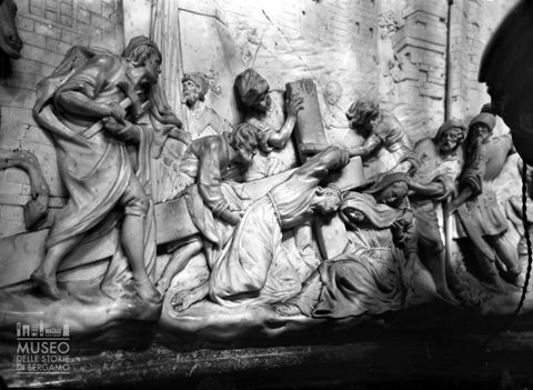 Bassorilievo della Cattedrale: Incontro sul Calvario