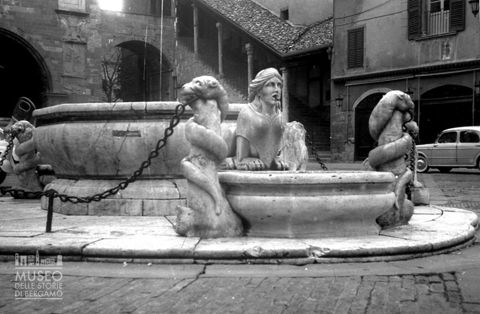 Fontana Contarini, dettaglio