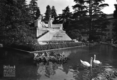 Monumento a Gaetano Donizetti