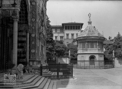 Scorcio di piazza del Duomo