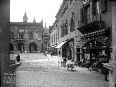 Scorcio di Piazza Vecchia