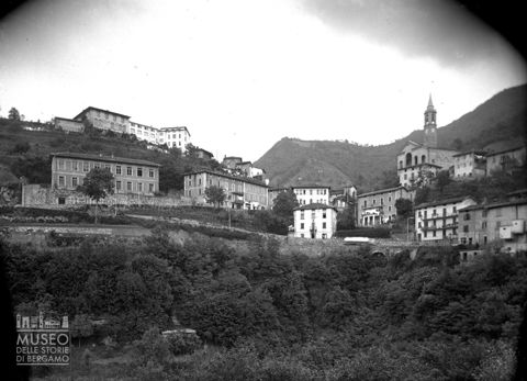 Veduta della Botta di Sedrina dalla conca sottostante