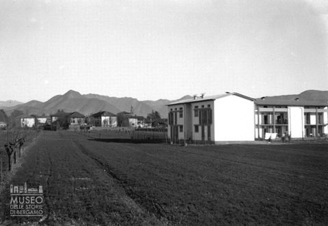 Scorcio di Brembate con case