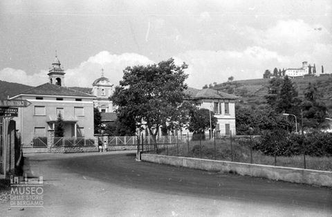 Strada verso la chiesa