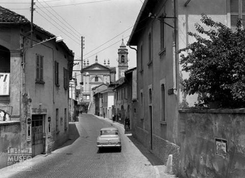 Via del centro abitato