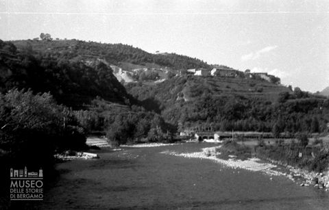 Fiume Oglio e collina