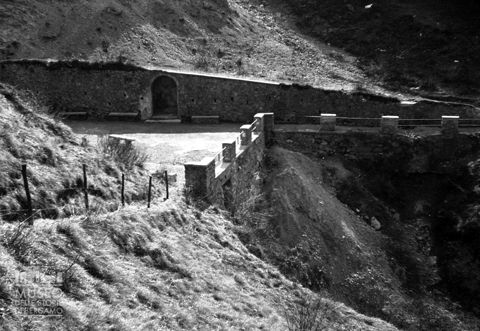 Muro presso il Fontanino della Mamma