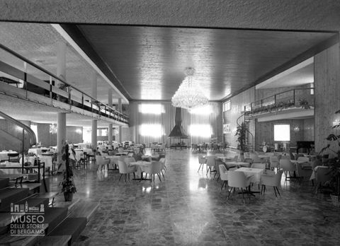 Park Hotel, salone con camino