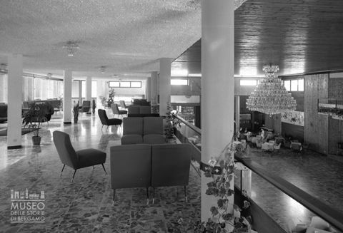 Park Hotel, sala con divani