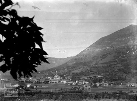 Panorama del centro abitato [2]