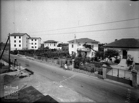 Strada in zona residenziale