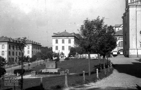 Veduta con monumenti