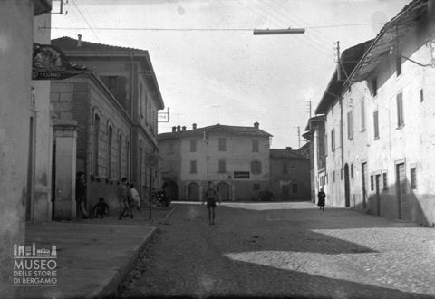 Scuola e piazza