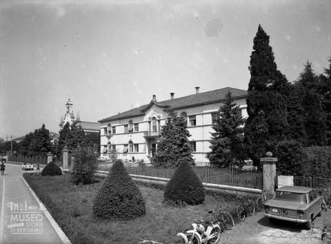 Scuola elementare e chiesa