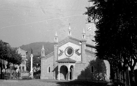 Chiesa e monumento ai caduti