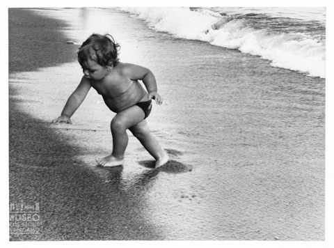 Bimbo al mare