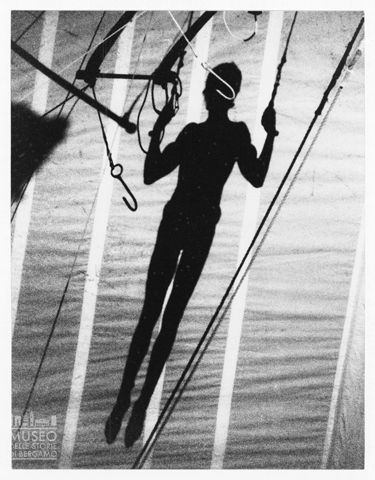 Acrobata sugli anelli