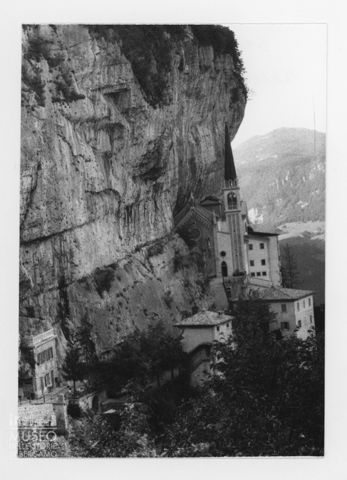 Santuario della Madonna della Corona