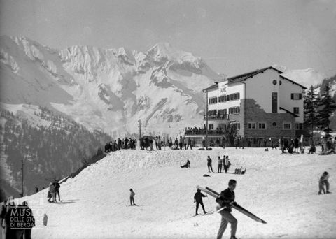 Albergo Dalmine e sciatori