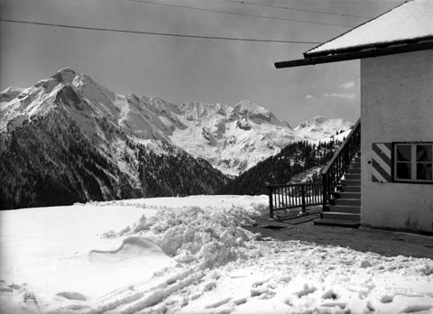 Monti dal bar K2