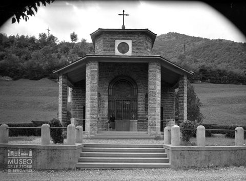 Gazzaniga, Tempietto votivo del Crocifisso miracoloso