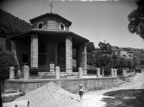 Gazzaniga, Tempietto votivo del Crocifisso miracoloso