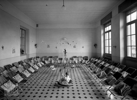 Scuola materna: stanza per il riposo