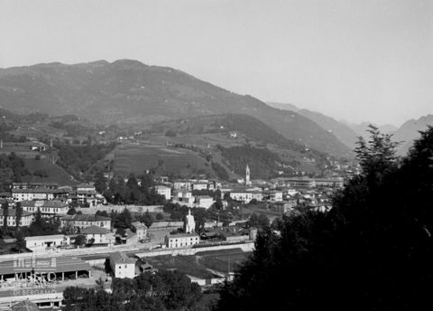 Vista panoramica sull'abitato di Gazzaniga