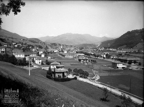Gazzaniga, panorama del paese
