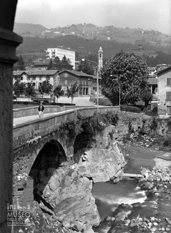 Ponte tra Cene e Gazzaniga
