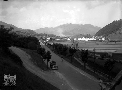 Panorama di Gazzaniga dalla strada provinciale