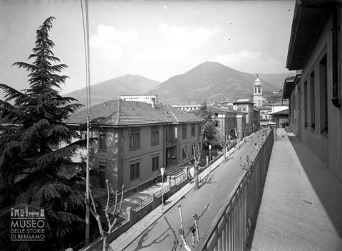 Veduta con campanile