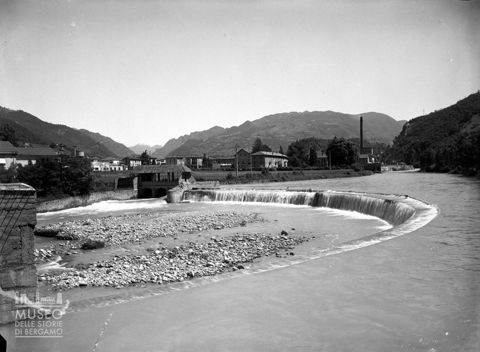 Gazzaniga, cascata del fiume Serio