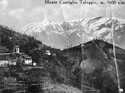 Riproduzione di una cartolina