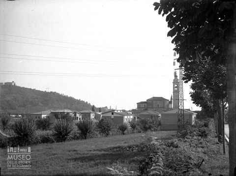 Centro abitato e chiesa parrocchiale