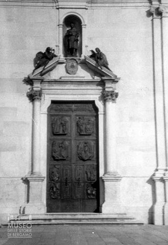 Portale della chiesa parrocchiale