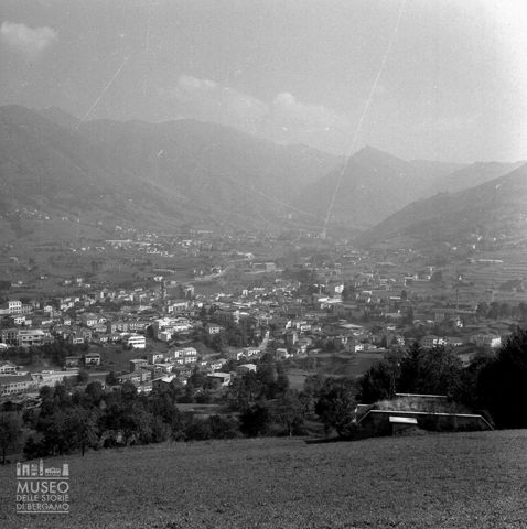 Leffe dall'alto
