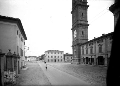 Scorcio del piazzale della chiesa