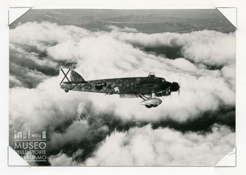 SM 81 - trimotore bomb.